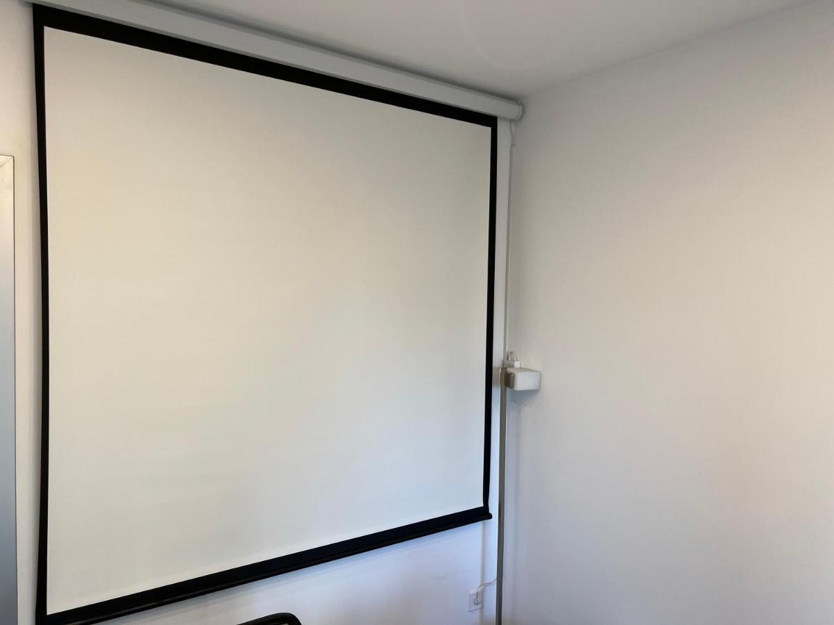 Luxury Westpark 2-Room Apartment Lakeview W5 Bukarest Exterior foto