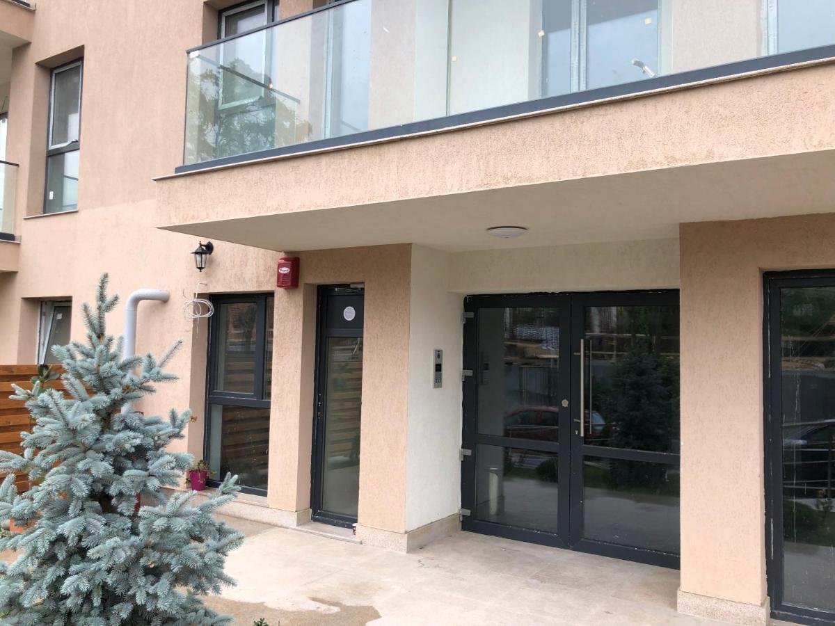 Luxury Westpark 2-Room Apartment Lakeview W5 Bukarest Exterior foto