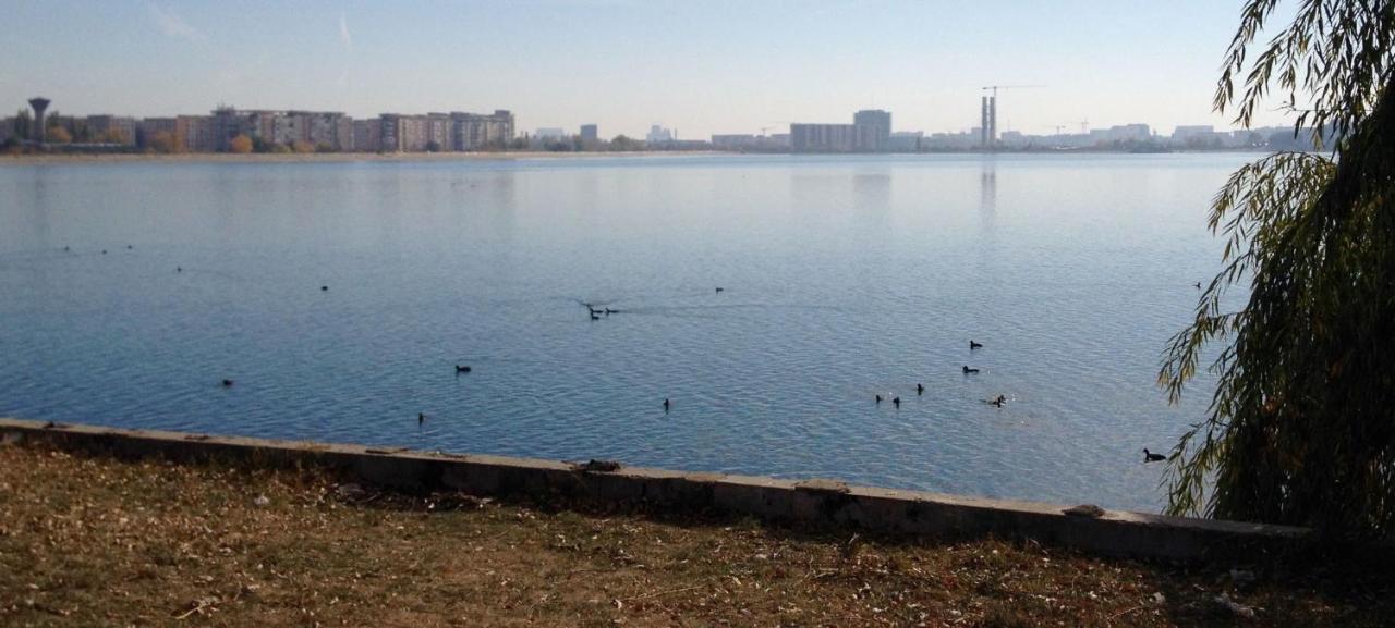 Luxury Westpark 2-Room Apartment Lakeview W5 Bukarest Exterior foto